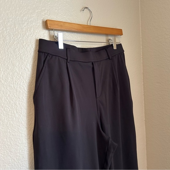 NWT, Halara Women’s High Waisted Pleated Pull-On Wide Leg Pants in Black, Large - Picture 3 of 10
